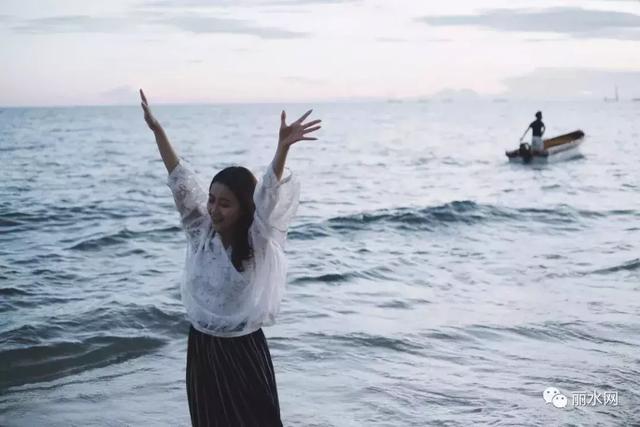 厉害了小姐姐！浙江28岁美女作家出版10部小说，书还被拍成网剧