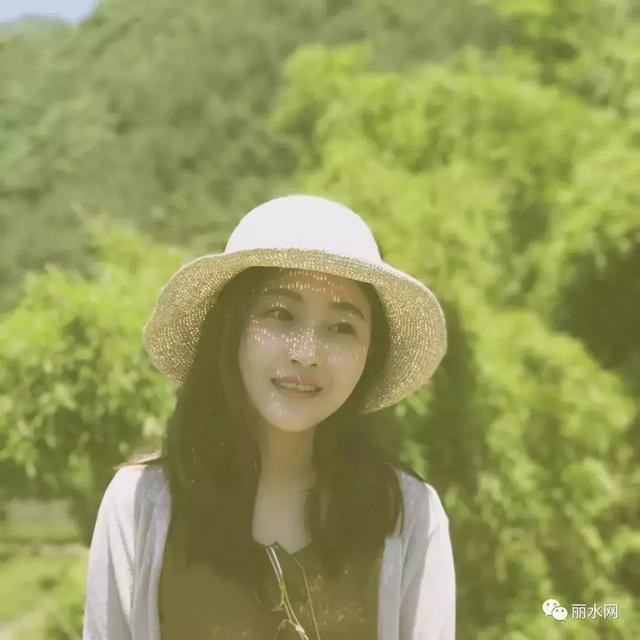 厉害了小姐姐！浙江28岁美女作家出版10部小说，书还被拍成网剧